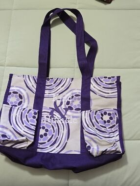 thirty-one Purple Patterned Tote with Front Pockets